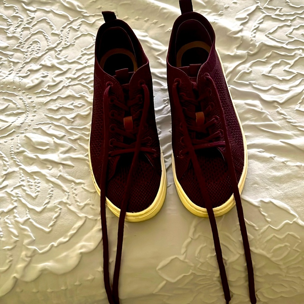 Sofft shoes in rich burgundy